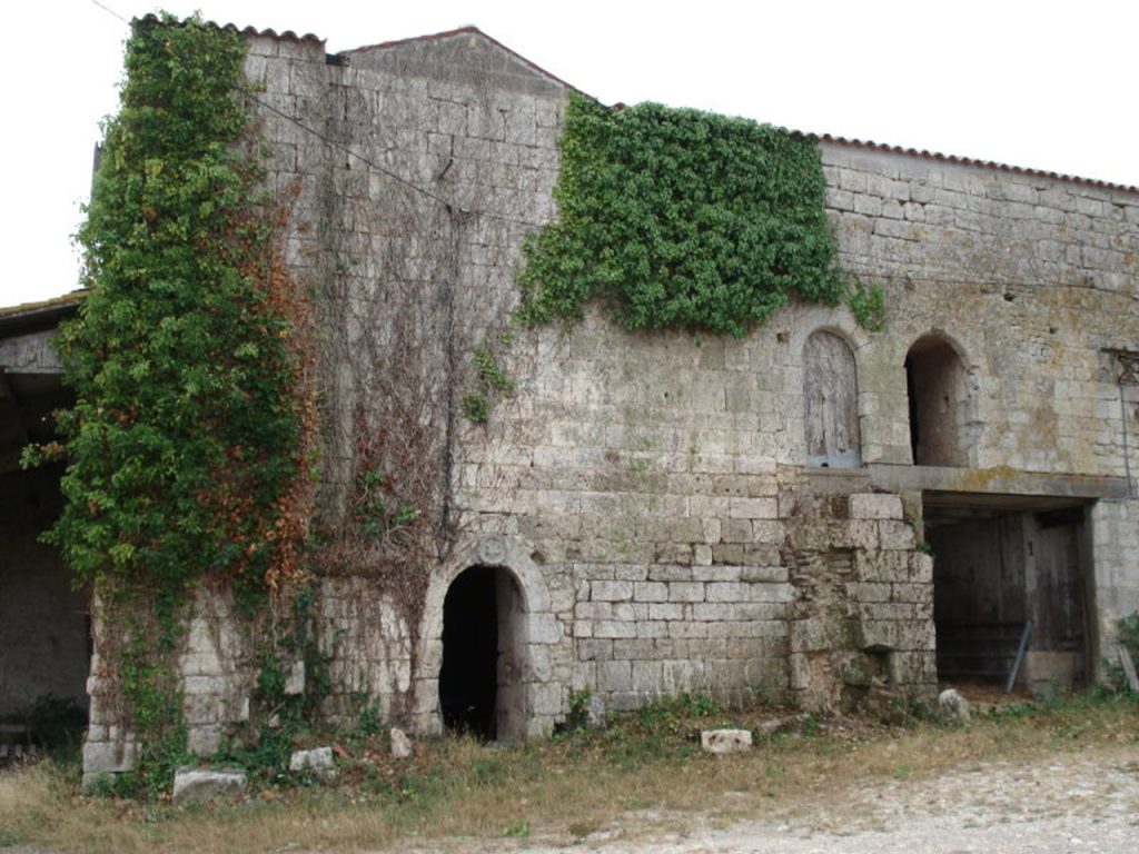 Ancien prieuré de la Lance